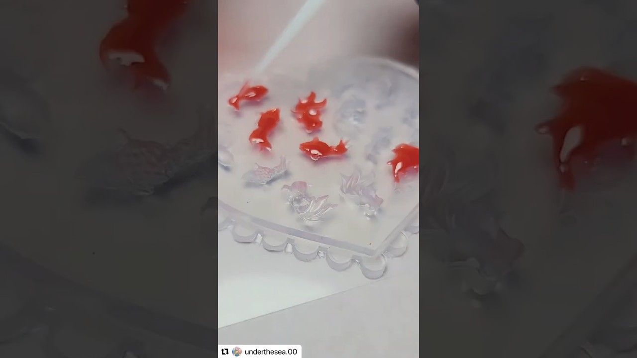 金魚のアシンメトリーピアス/イヤリング