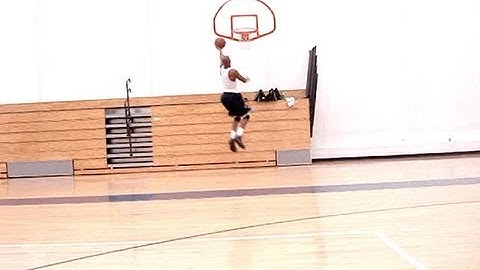 Dre Baldwin: Monta Ellis Jab Step Back Thru Dribble, One Hand Under Leg Drive Finish Pt. 1 | Moves