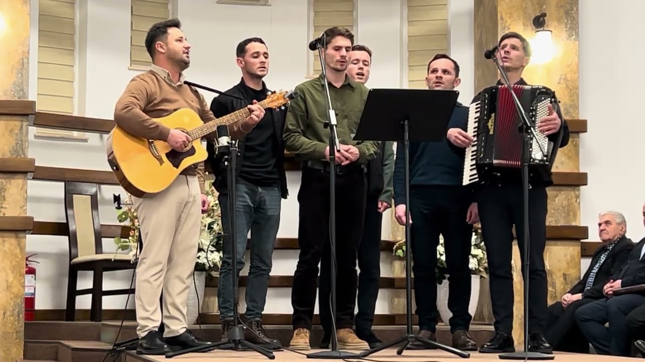Grup ,,muzica de la lespede” • În orice zi, vreau să trăiesc…