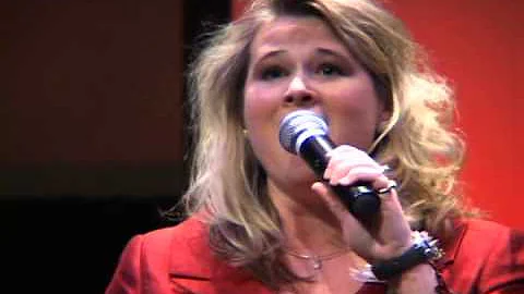 Amanda Frazier Sings O Holy Night