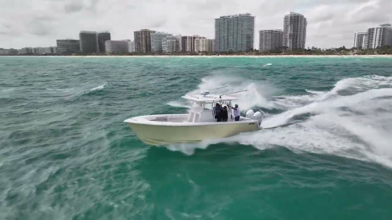 Reef Runner 340 Vs. Haulover