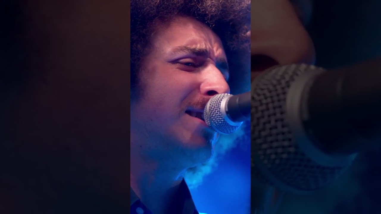 Robert Jon & The Wreck - "She's A Fighter" (Live) - Official Music Video