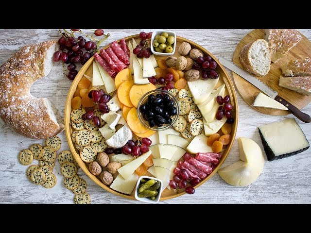 How to Make a Perfect (and Original) Cheese Board 🧀 #cookingwithme  #beococina 