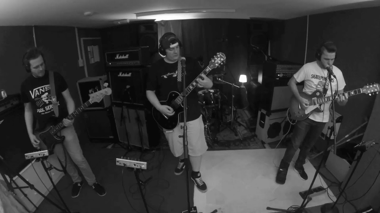 Bear Trap - Back Of The Line (Live in Kesbri Studios)