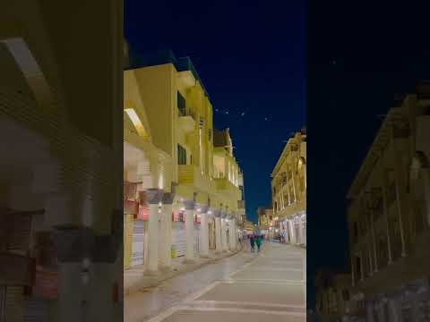 شارع المتنبي الثقافي في بغداد بعد إعادة اعماره وتطويره يتحول إلى قبلة للعوائل البغدادية ليلا