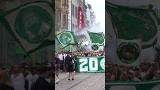 Die Fans von Werder Bremen starten mit einem Fanmarsch Richtung Weserstadion! #shorts