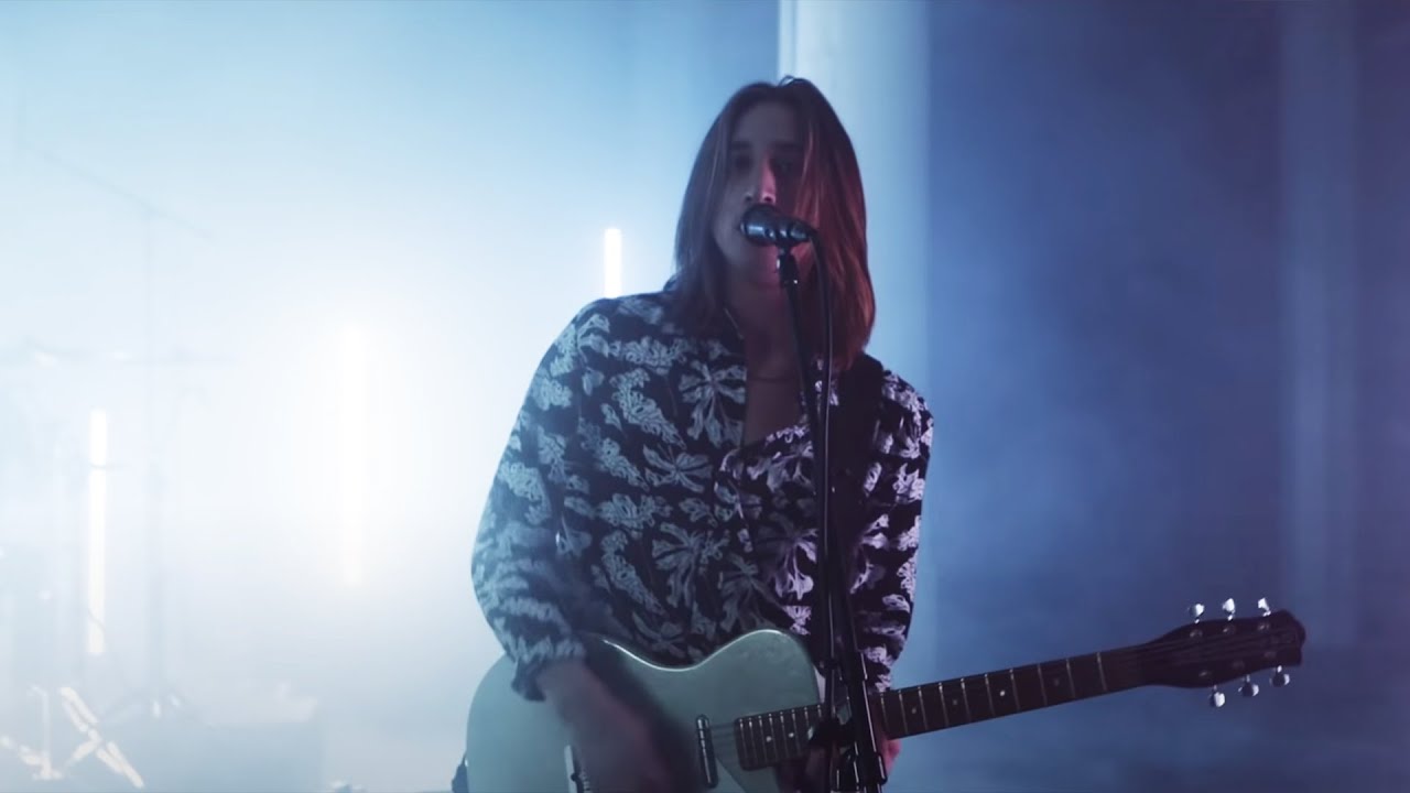 Chase Atlantic   Into It Official LIVE Music Video