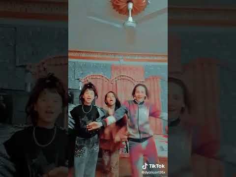 رقص علي اغنيه يادنيا هاتي كمان هموم 