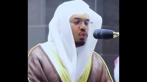 وَمِنَ النَّاسِ مَن يَعْبُدُ اللَّهَ عَلَىٰ حَرْفٍ ۖ فَإِنْ أَصَابَهُ خَيْرٌ اطْمَأَنَّ به قران كريم