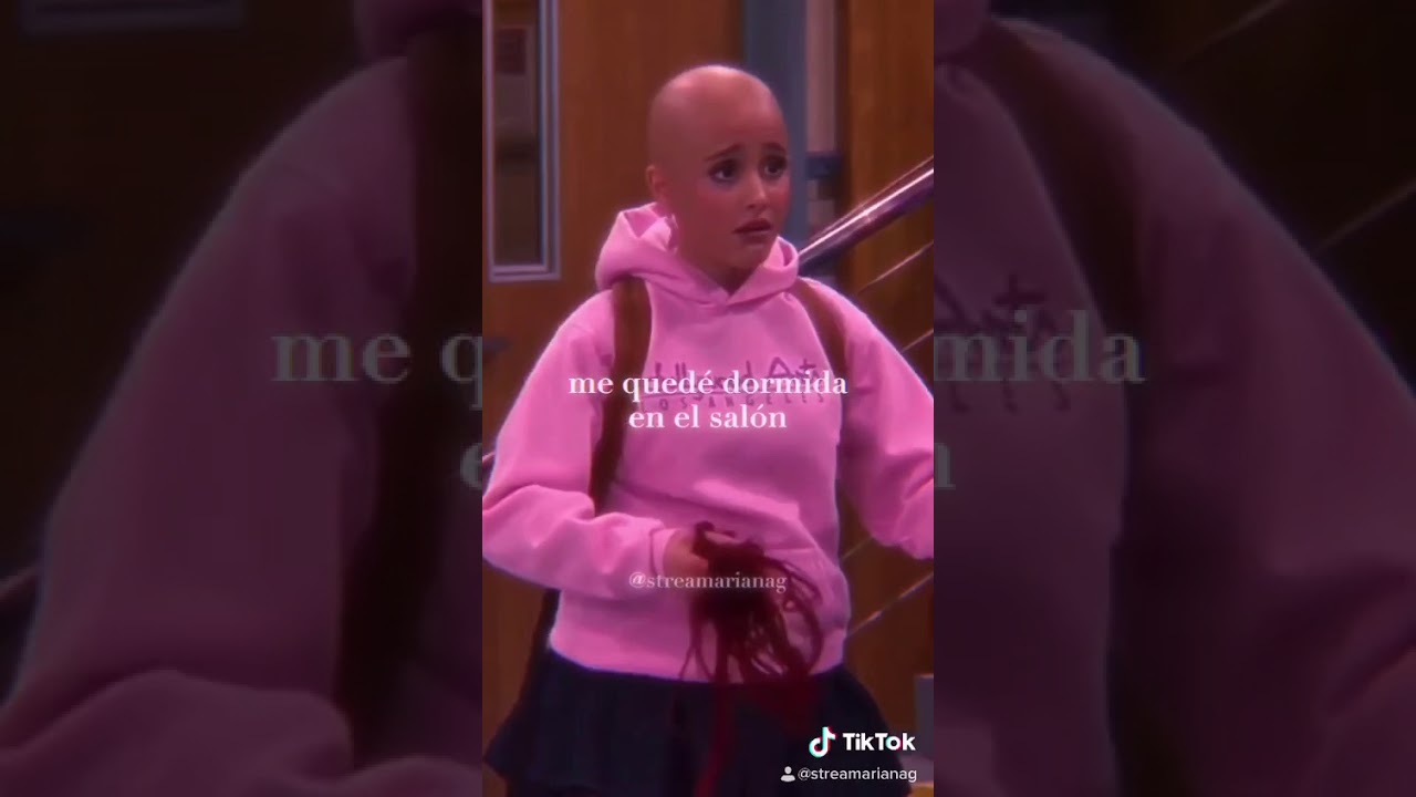 Cat sin cabello.(+_+)