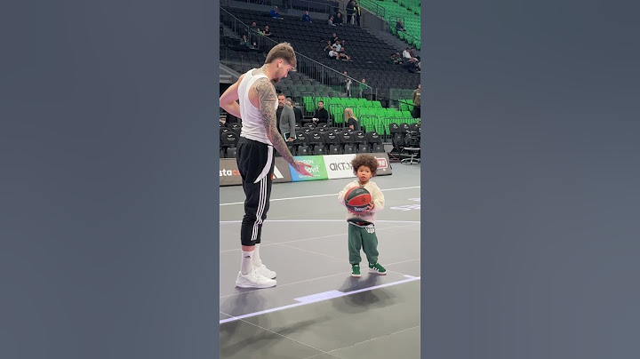 Juancho and Lessort Jr. at pre game shoot around 💚💚 #PAOFans #WeTheGreens #LiveTheGreenMagic
