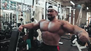 Binaraga Jepang Pamer Otot