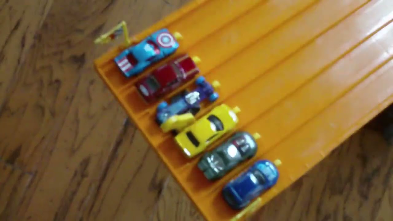 Hot Wheels Super 6 Lane Raceway Season 2 Episode 17 - YouTube