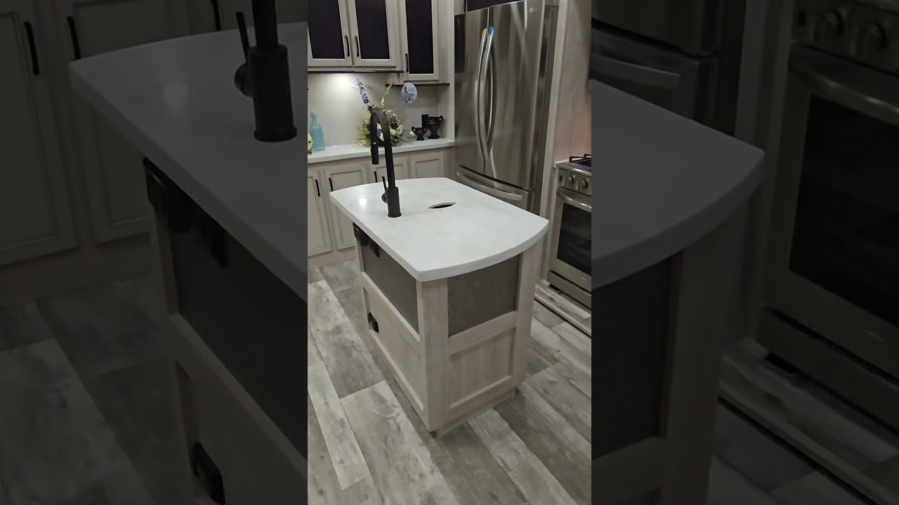 2023 Sandpiper 420FL Destination Trailer