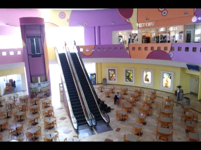 Plaza Premium Outlets de C Izcalli - YouTube
