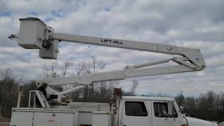 Lot 604, 1992 International 4900 Bucket Truck