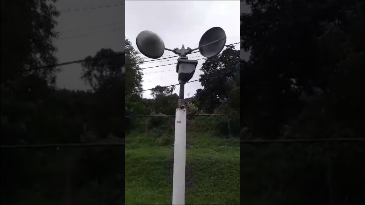 Wind direction indicator