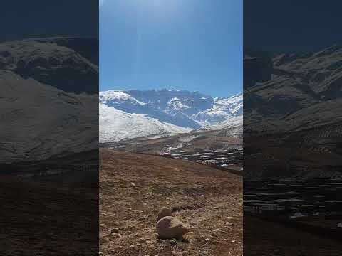 رشته کوههای زیبای دنا روستای ماندگان قله دنا زاگرس