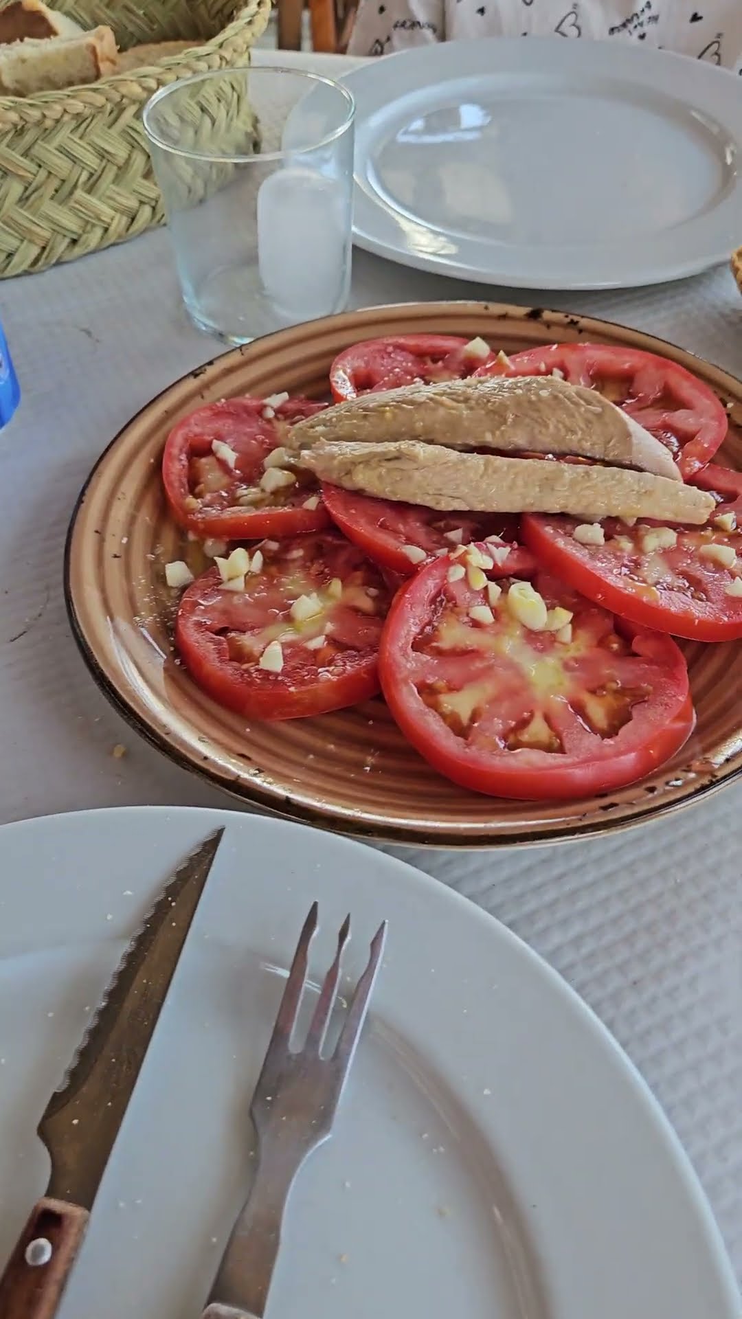 tomate de ronda con ventresca - YouTube
