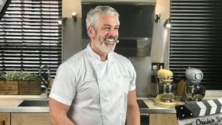 видео: Мастер-класс по приготовлению шоколадной начинки с Марком Тиллингом картинка: Мастер-класс по приготовлению шоколадной начинки с Марком Тиллингом