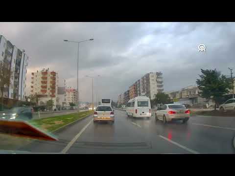 Mersin'de Makas Atarken kaza Yapan Otomobil Kameralarda