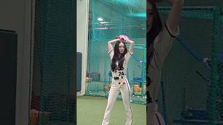 KiiiKiii with #두산베어스???? #KiiiKiii #키키 #LEESOL #이솔