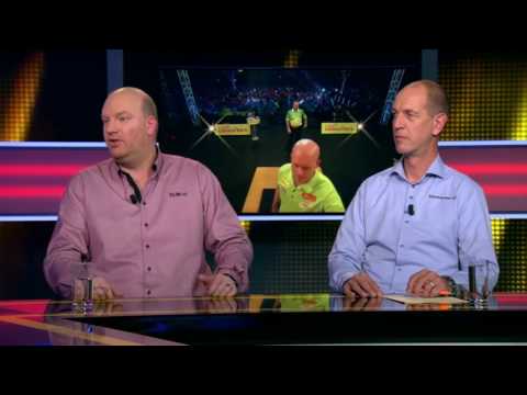 Michael van Gerwen kills the wasp at the Players Championship Finals
