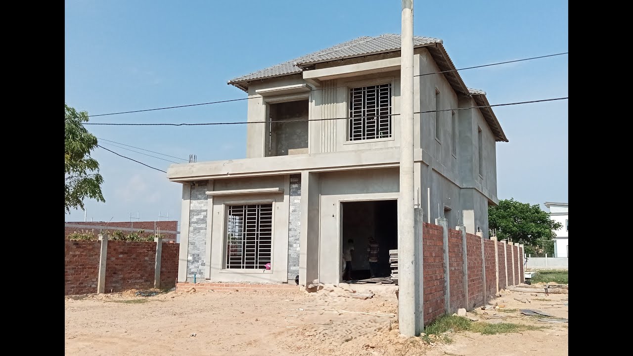 Modern villa in the construction