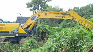 รีวิวจัดหนักจัดเต็มงานเคลียริ่งตอยูคาลิปตัสวัชพืช Sumitomo sh1306 ป.เพิ่มทรัพย์ excavator