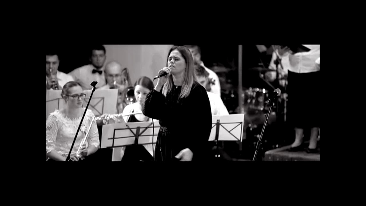 Tango na głos , orkiestrę i jeszcze jeden głos - Sylwia Shea Piotrowska