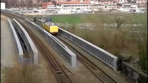 Chester 20.2.2014 - Network Rail Class 37 97 97304 Mega clag