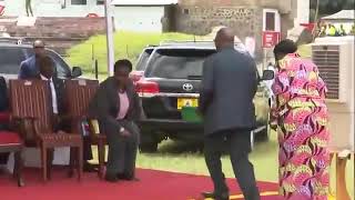 Watch Tanzanian President John Magufuli personally collect offerings sadaka during a church service.