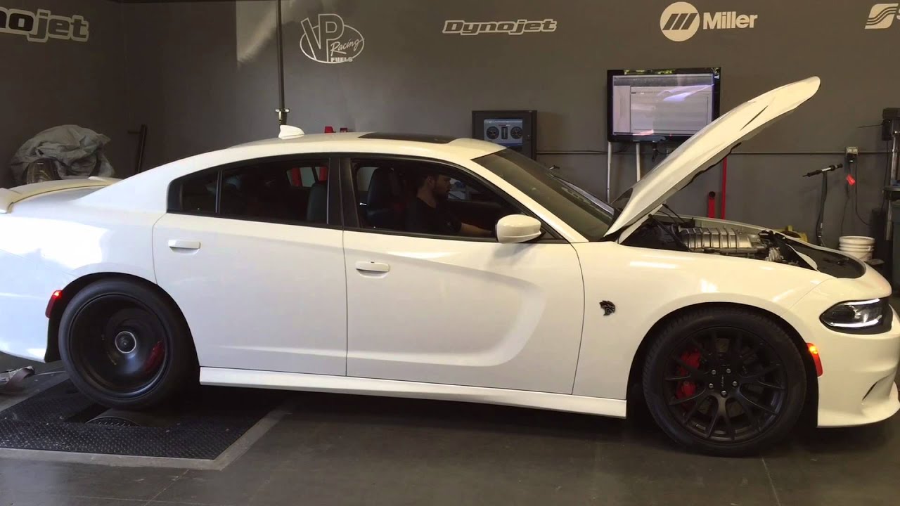 Dodge Charger Hellcat Dyno Run At Power Automedia 635hp - YouTube