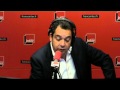 Patrick cohen dcoupe sa carte de presse en direct