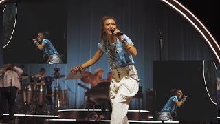Video thumbnail of "Lauren Daigle - When The Saints Go Marching In"