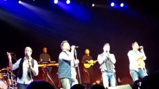 20110927 Westlife The Gravity Tour - Flying without wing.MOV