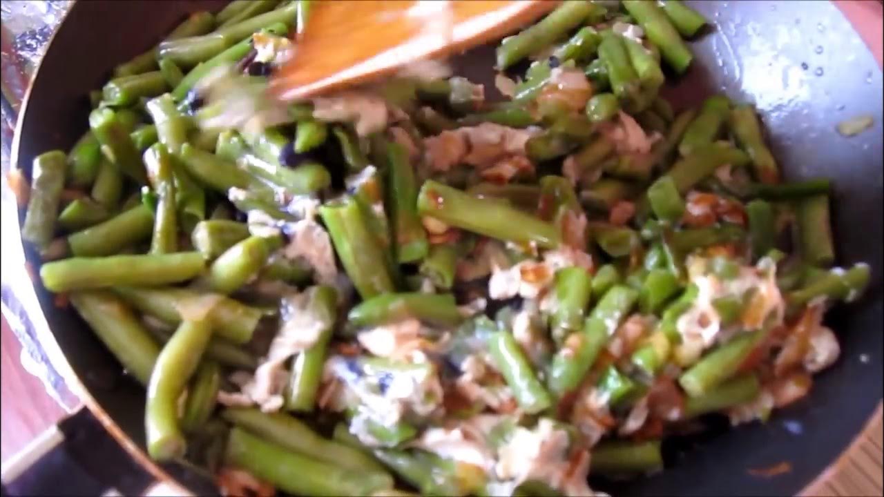 Яйца с молодой фасолью. Скрэмбл с фасолью стручковой. Фасоль стручковая белок на 100 грамм. Фасоль стручковая белок на 100 грамм. 100 грамм стручковой фасоли.