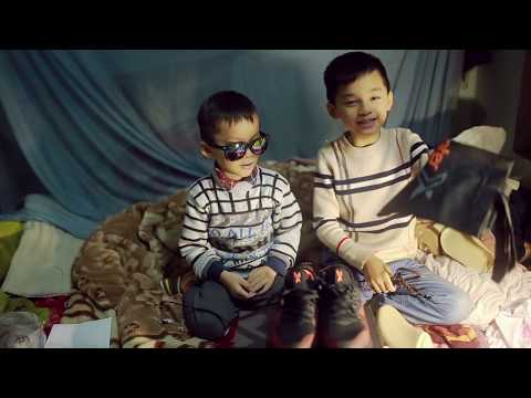 [BIBO TV] Hai anh em Bi và Bo lần đầu review giày Biti's Hunter X Midnight Joy ( màu cam )