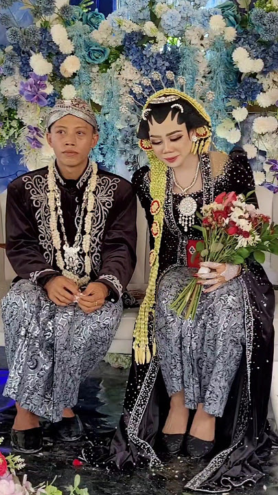 A Wife's Strategy When She Has a Stomach Ache