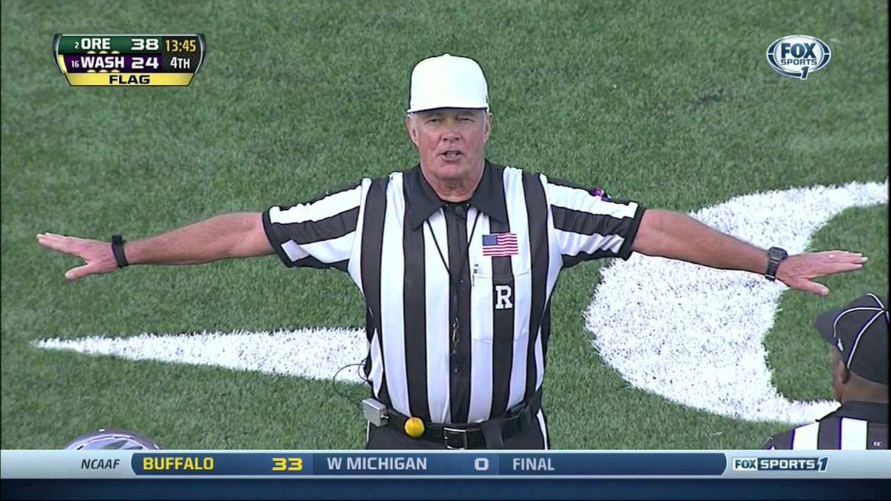 Referee in Oregon and Washington Forgets Who to Call the Penalty On