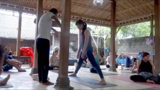 2017 0212 Yoga Arijit vinyasa head stand adjustment