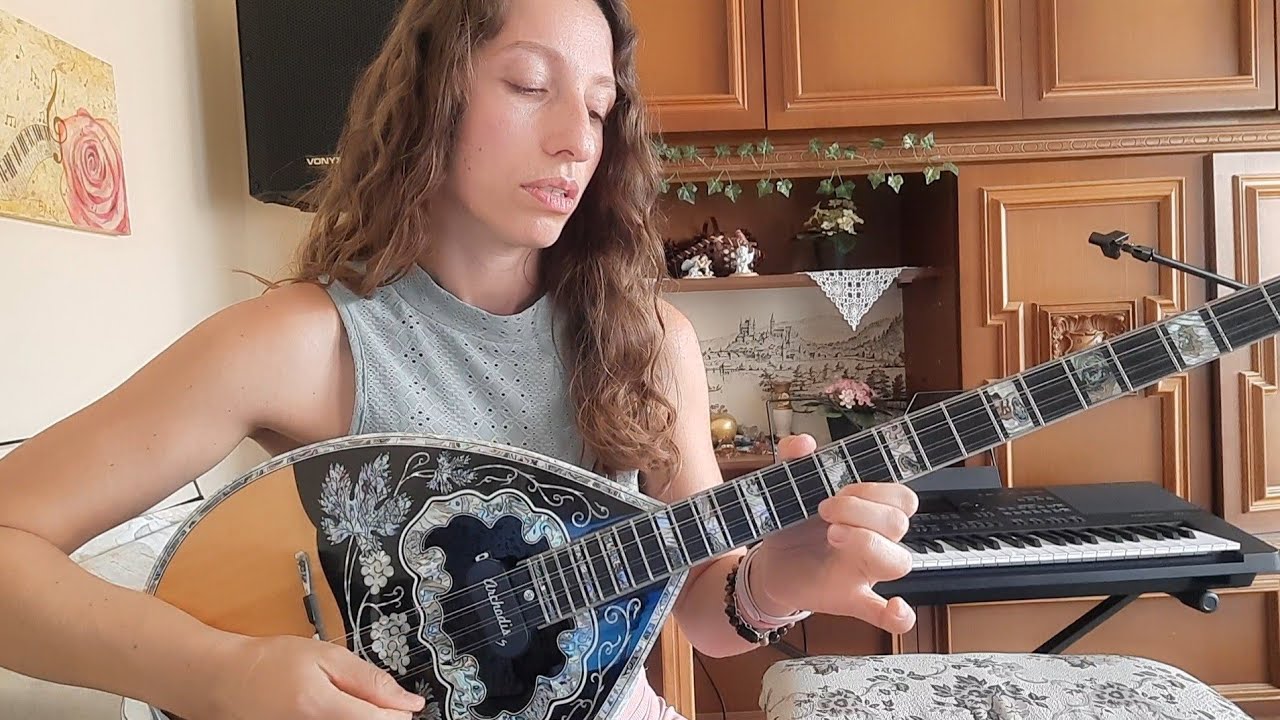 Η άτακτη - μάθημα μπουζούκι / I Atakti Bouzouki Lesson 