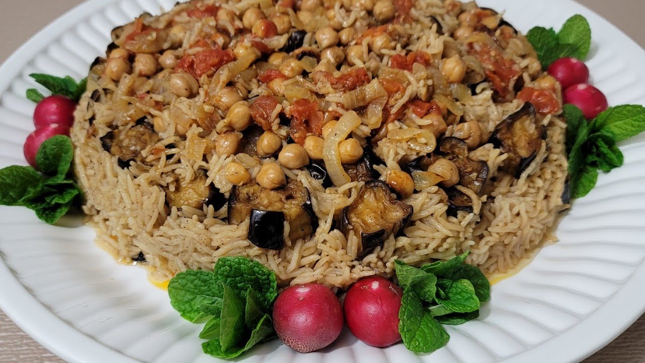 طريقة تحضير مقلوبة الباذنجان النباتية بمذاق رائع Delicious Vegan Eggplant Makloubeh Recipe