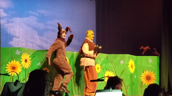 Shrek, the musical. Mainland regional, "Travel son...