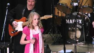 12 year old Paige Rombough singing Your Looking At Country by Loretta Lynn chords