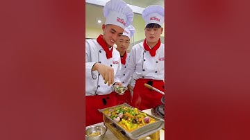 [Khoá học Bếp Việt] Chế biến Bít tết sốt Hoa - Lươn xào lăn - Bò lúc lắc tại Dạy nghề Netspace