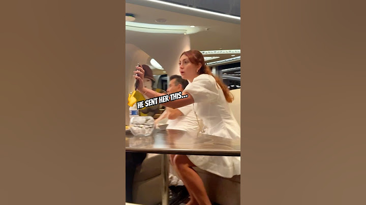 Her stalker followed her on vacation 😂