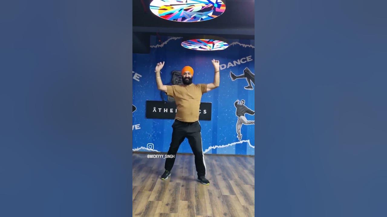 Step Out / Raf sappeera/ikky/ Micky Singh/Bhangra/