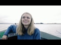 Capture de la vidéo Asylum - Chloe Foy