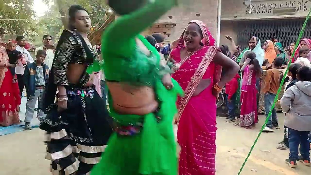 बैंड बाजा डांस सुपरहिट